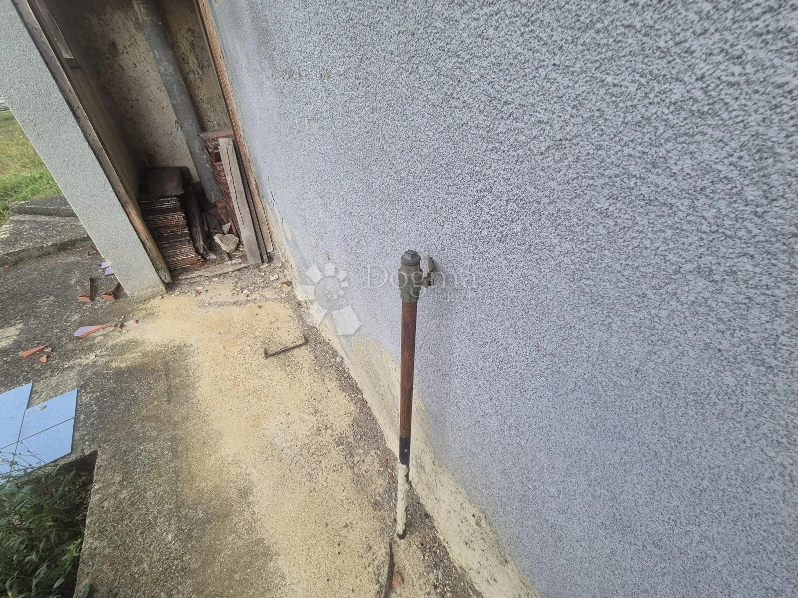kuća starina djelomično renovirana sa 34.390m² zemljišta! - slika 18