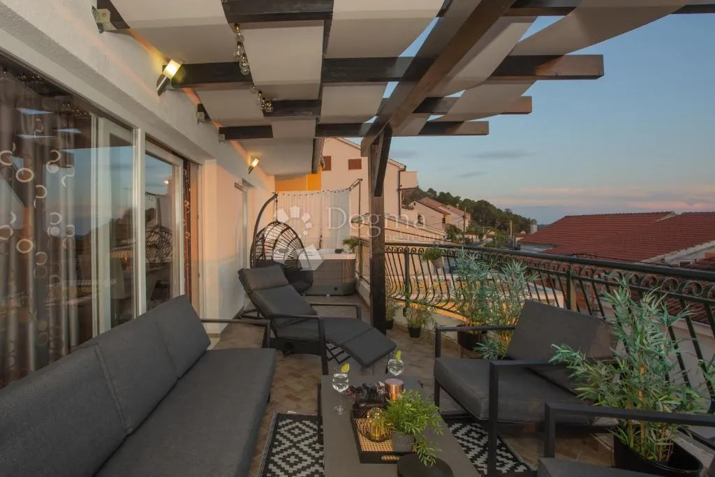 šibenik-penthouse s pogledom na more - slika 9