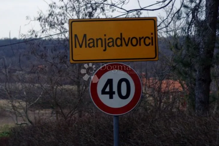 veliko poljoprivredno zemljište u komadu 38.978 m2 - slika 1