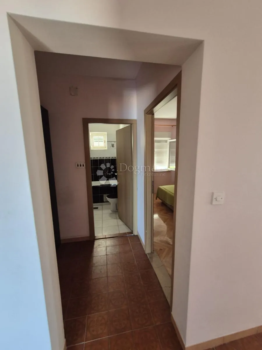 prostrana apartmanska kuća sa panoramskim pogledom na more - slika 38