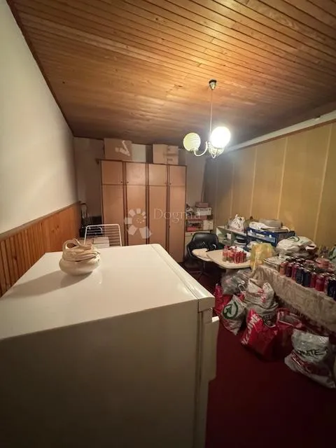 zamet – kuća s velikom okućnicom - slika 3
