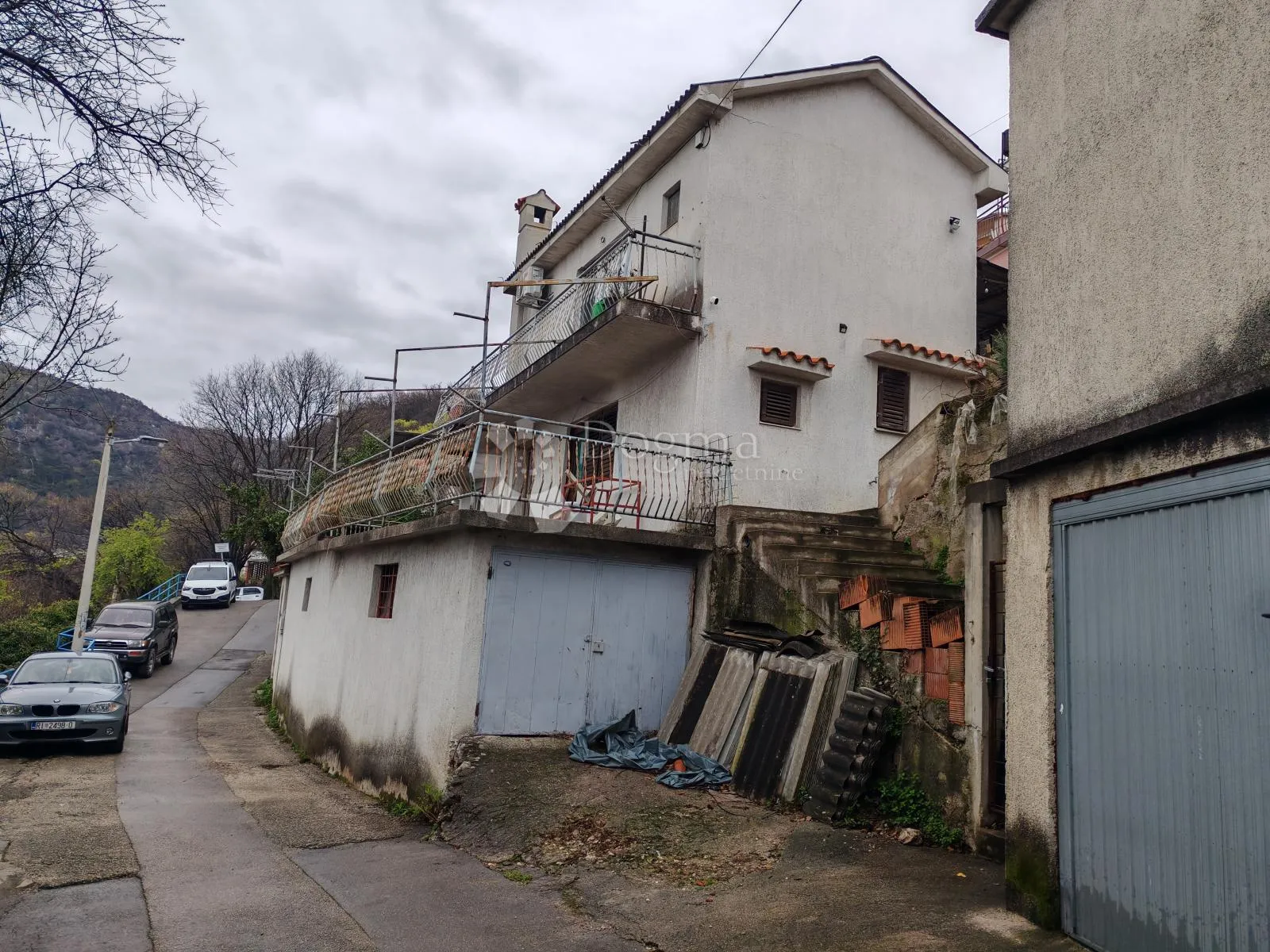 etaža sa dva stana - slika 1