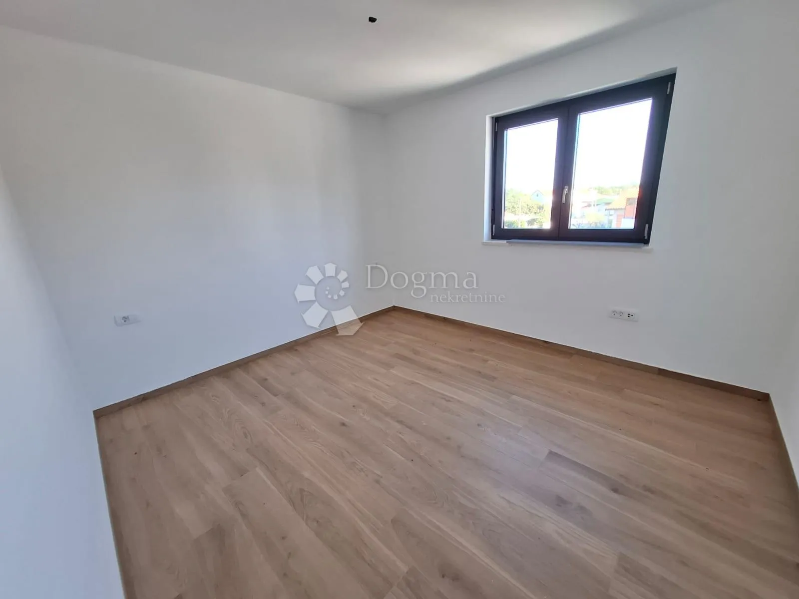 poreč (okolica) - stan u novogradnji sa 2ss+db - slika 3