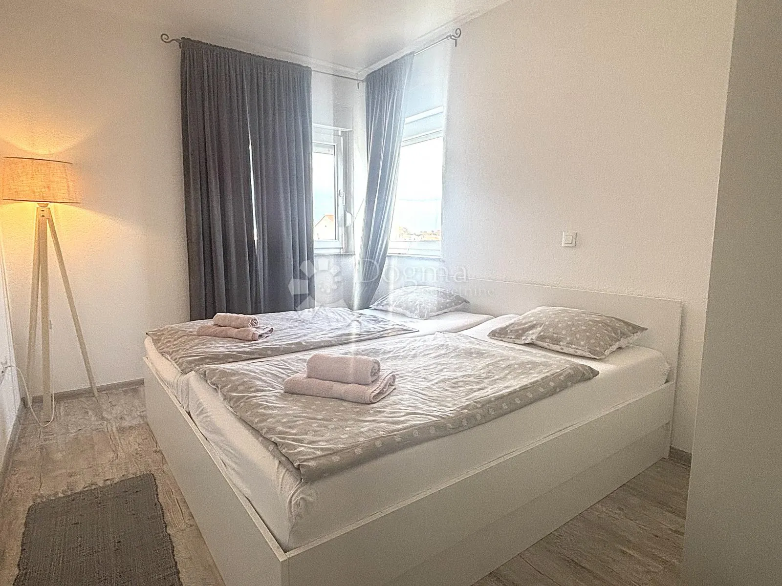 sofisticirana vila nadomak mora s 5 jedinica i investicijskim potencijalom - slika 13