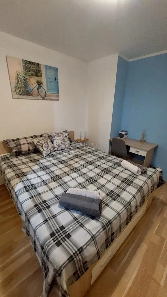 kuća sa 3 apartmana u centru rovinja! - slika 27