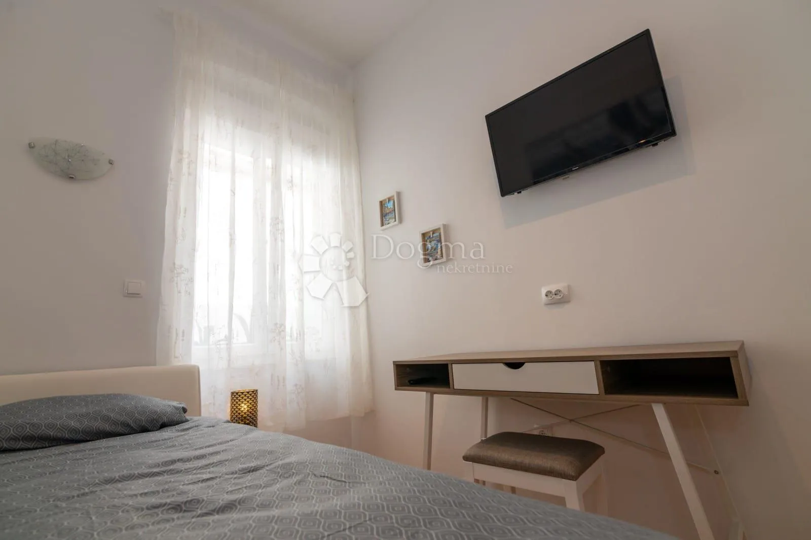 odličan stan za najam u strogom centru - slika 11