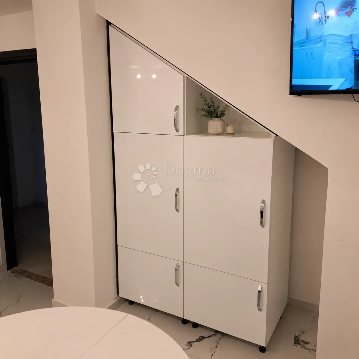 investicija u centru žminja: 3 stana, renovirano, u najmu! - slika 15