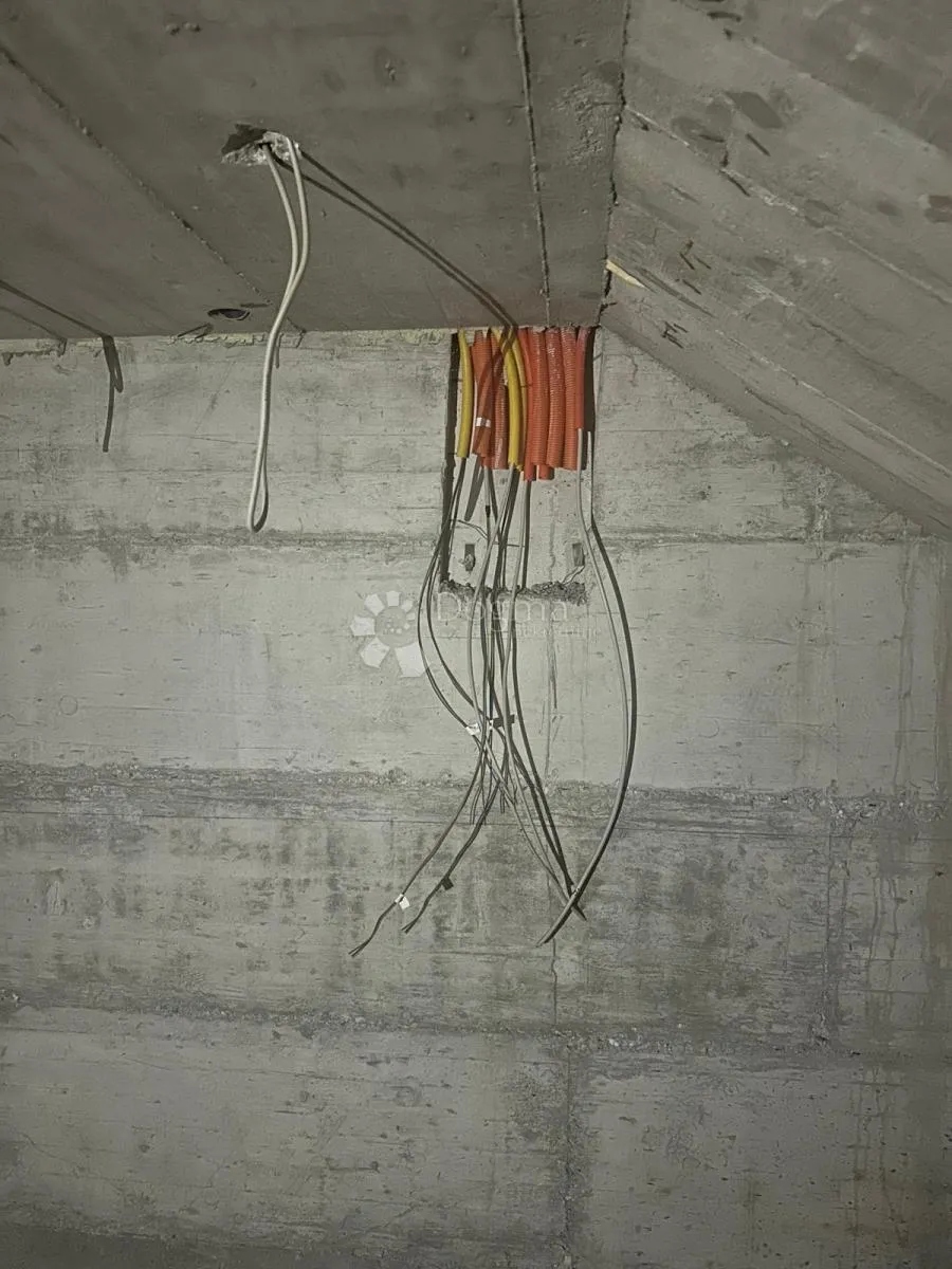rijetkost u centru varaždina – povijesna vila s velikim potencijalom - slika 36