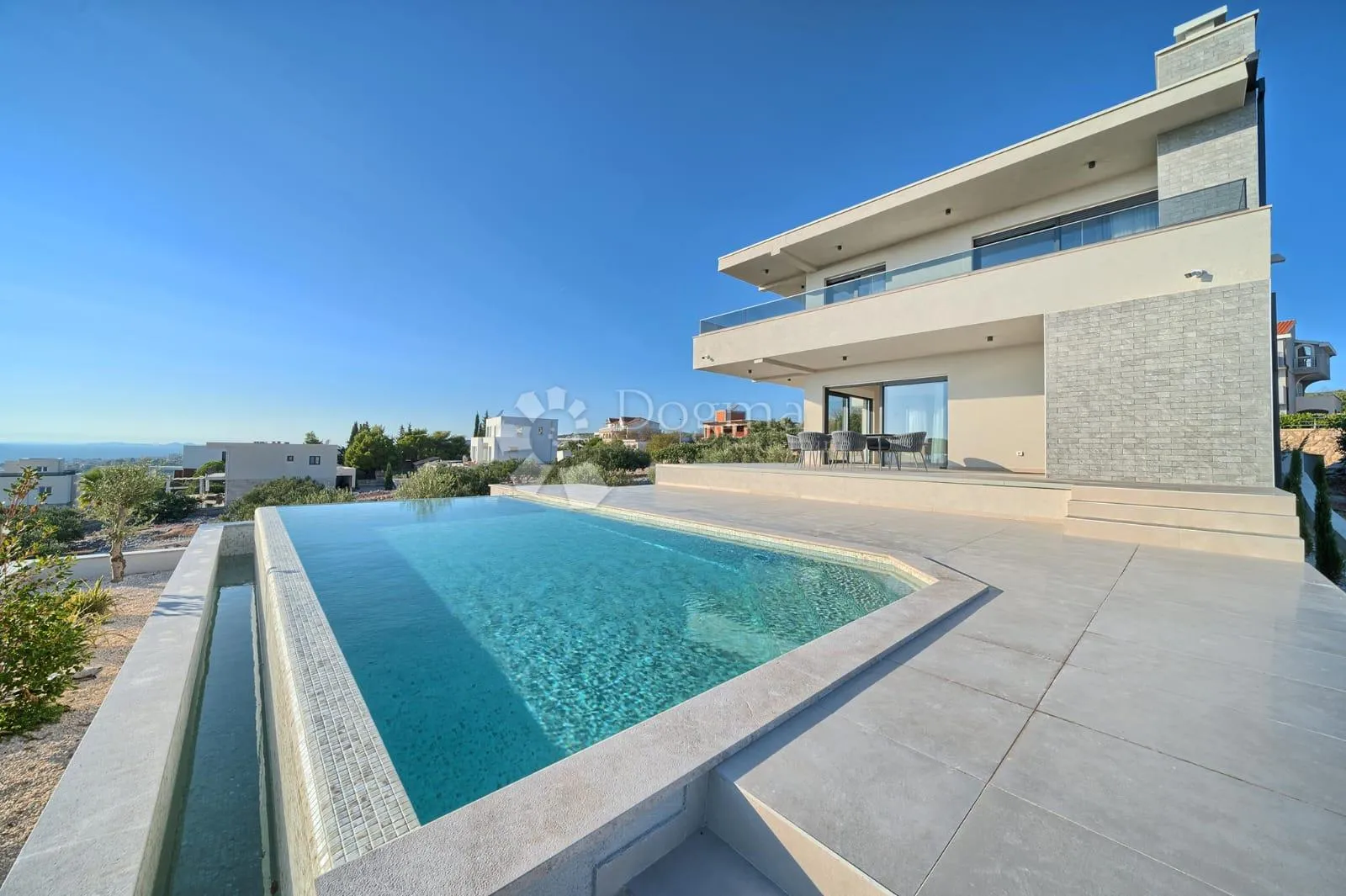 primošten - top villa s bazenom i pogledom na primošten - slika 4