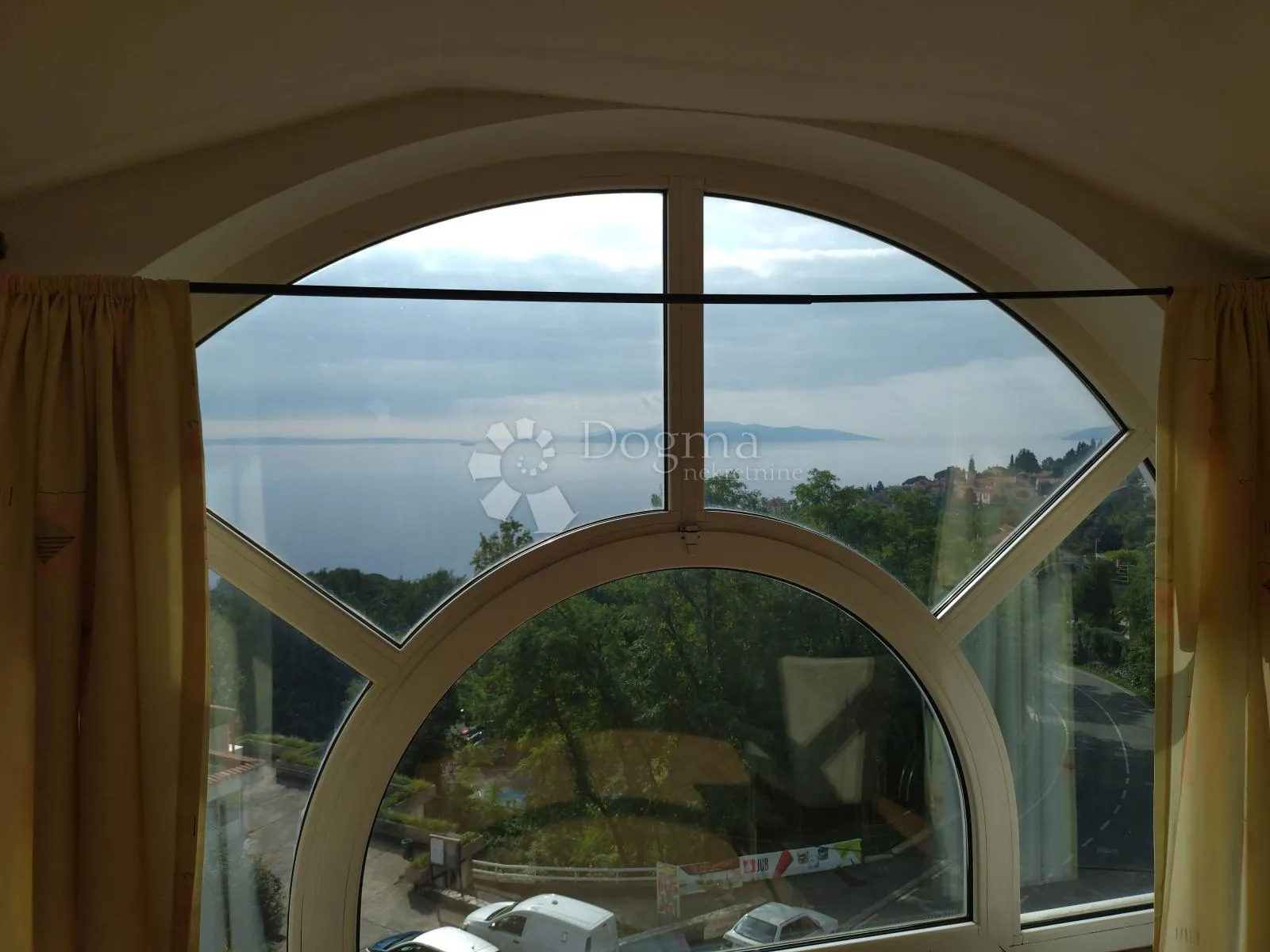 opatija stan s pogledom - slika 2