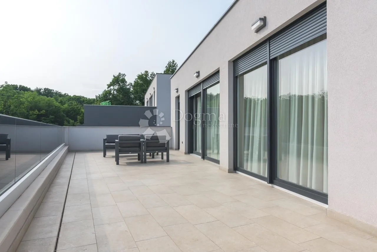 remete – penthouse 112 m² + 45 m² terasa novogradnja 2023 - slika 34