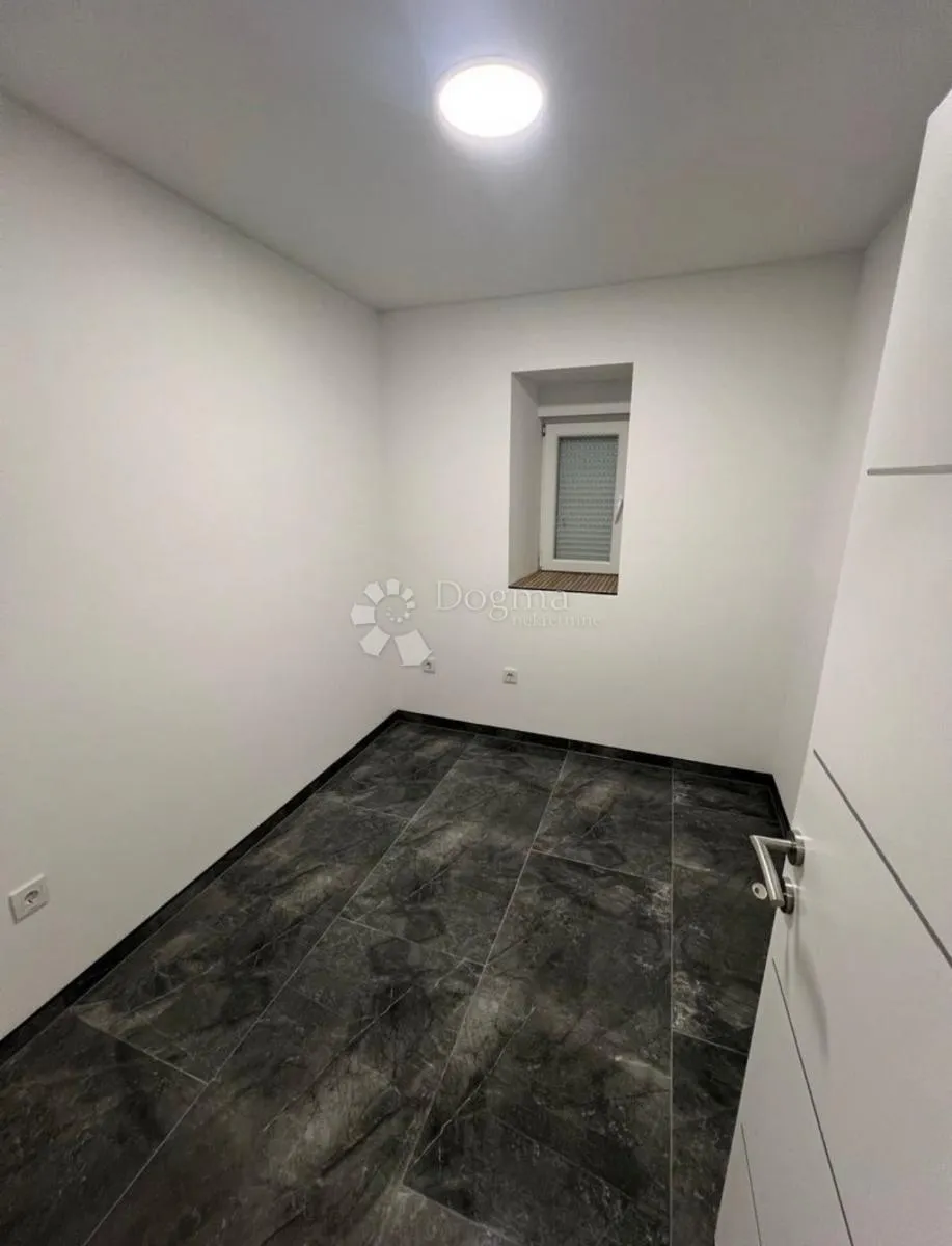 zagreb, donji grad-2 odvojena stana,53 m2 - slika 5