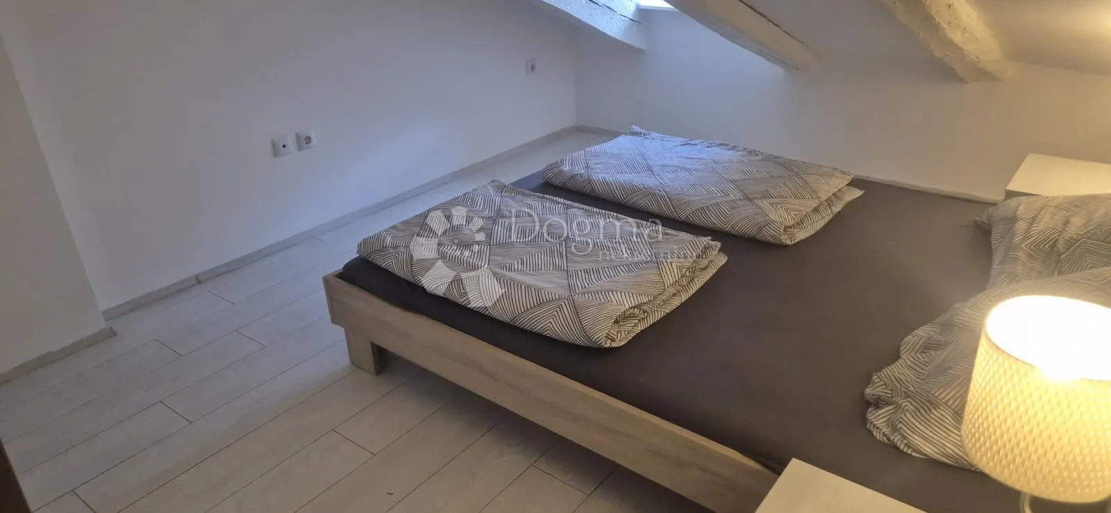 dva apartmana u strogom centru - slika 5