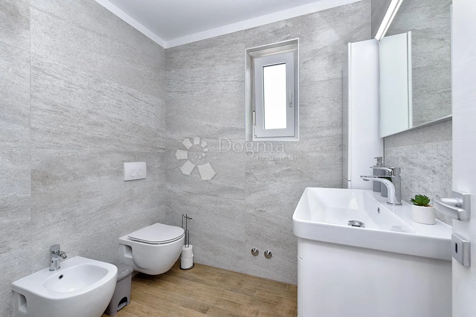 moderna kuća peroj, u blizini mora, pogled more-krovna terasa 125m2 - slika 13
