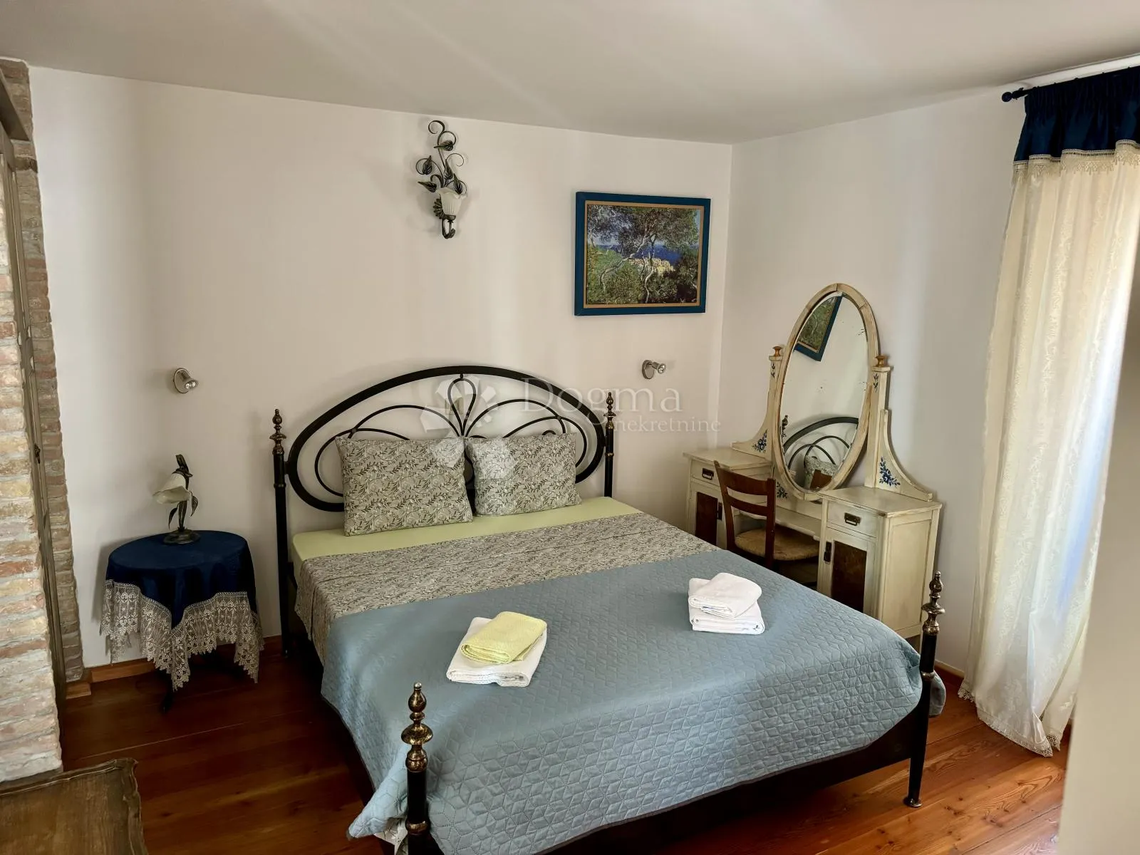 rovinj - kuća sa šest apartmana u srcu starog grada - slika 10