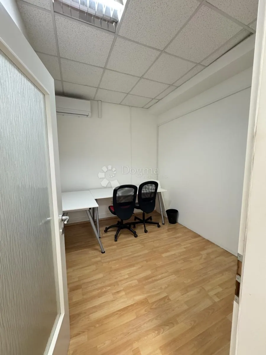 prilika - 300 m2 ili 150 m2 - po potrebi - slika 11