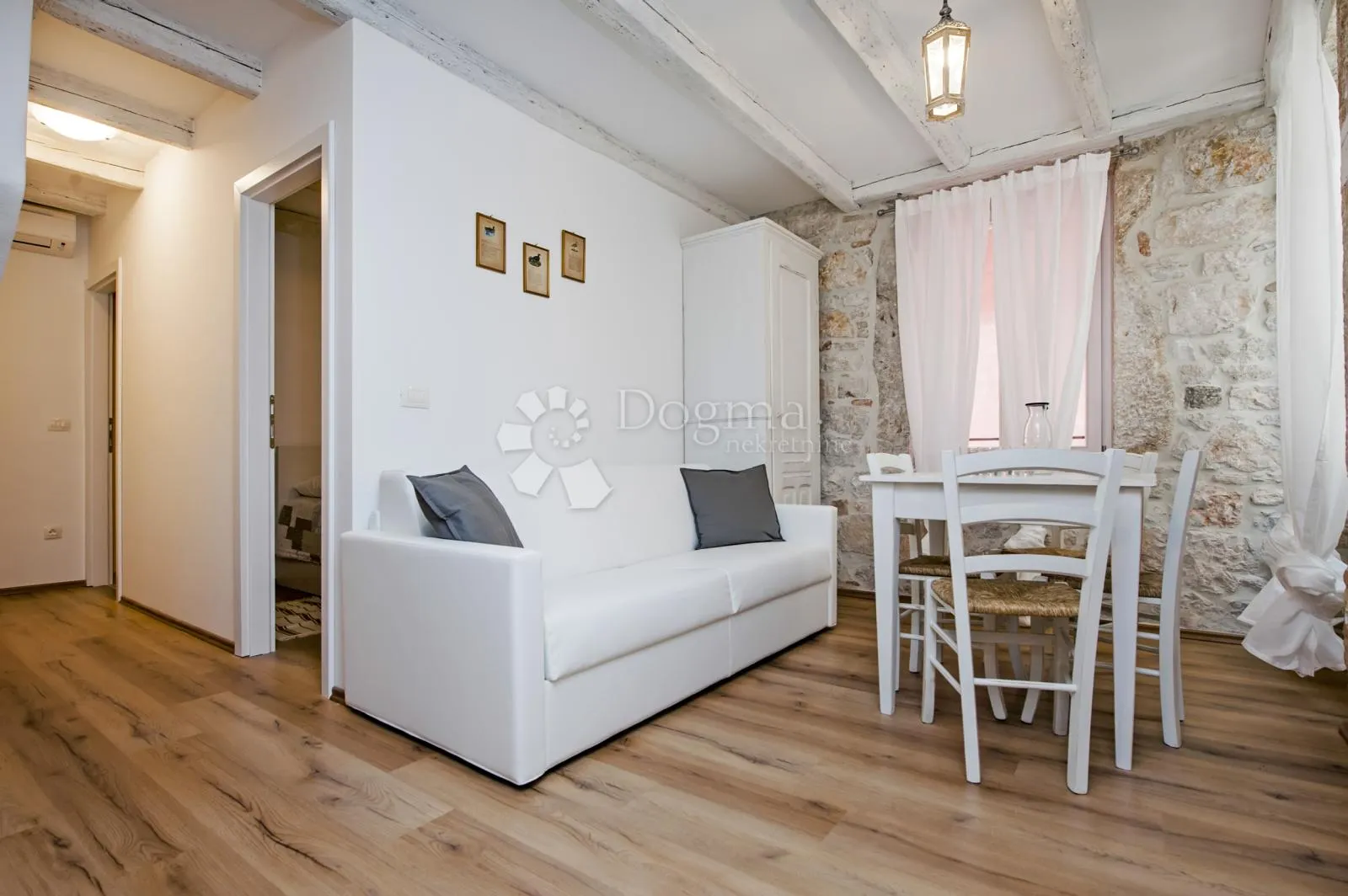 rovinj - sniženo! kuca s 3 apartmana u srcu starog grada - slika 28