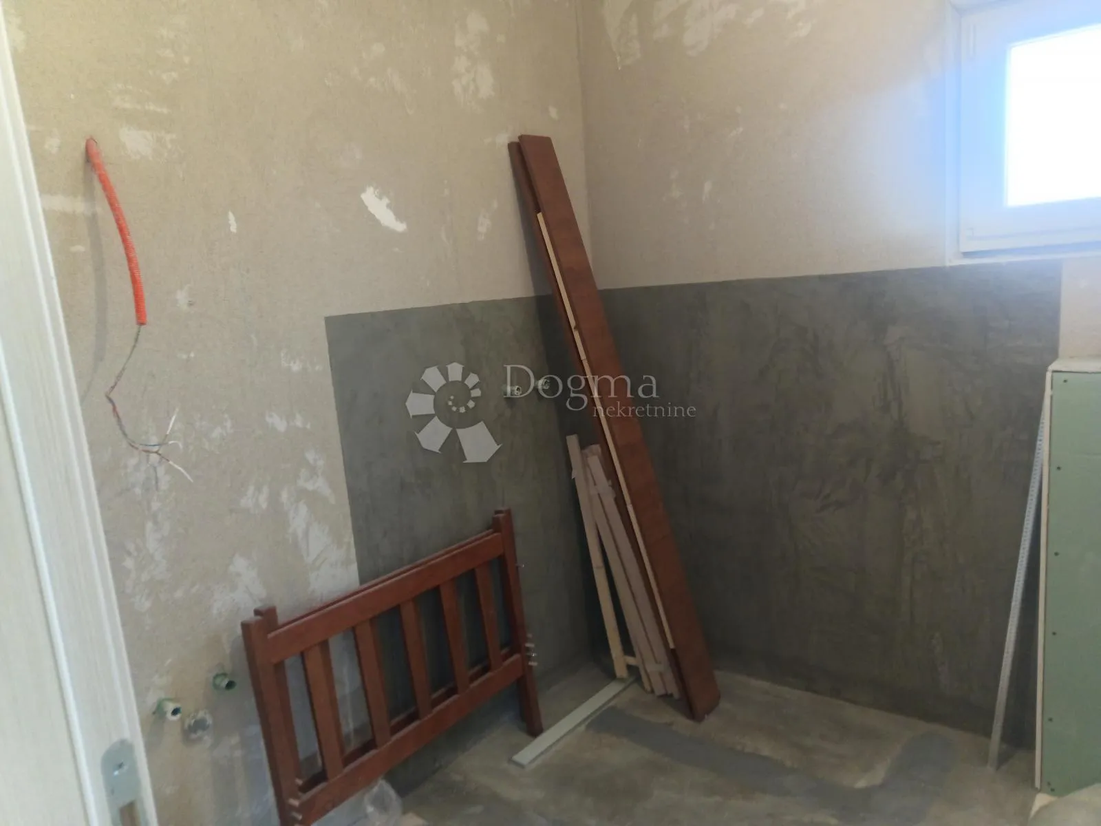 centar - 214,30m2 - slika 25