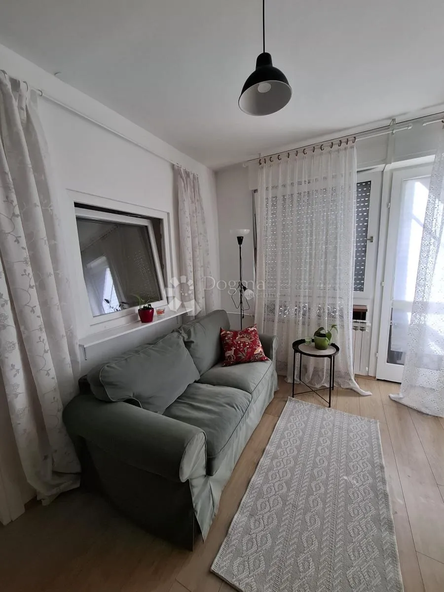 adaptiran 1s+db stan s balkonom u zaprešiću - slika 11