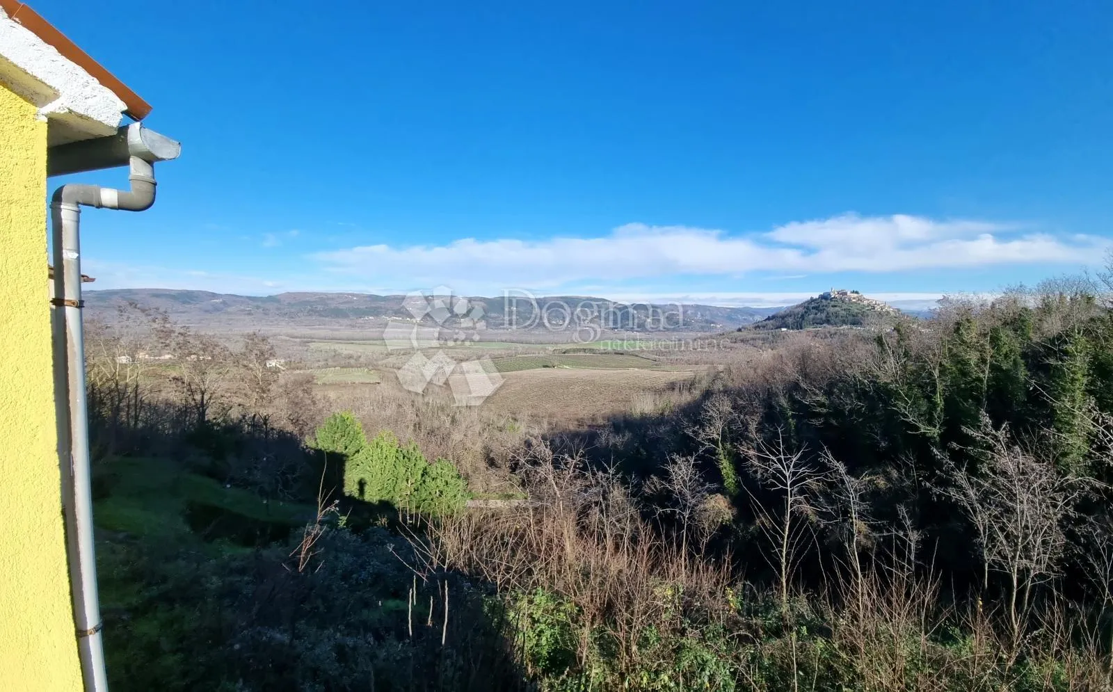 kuća s wow pogledom na motovun - slika 7