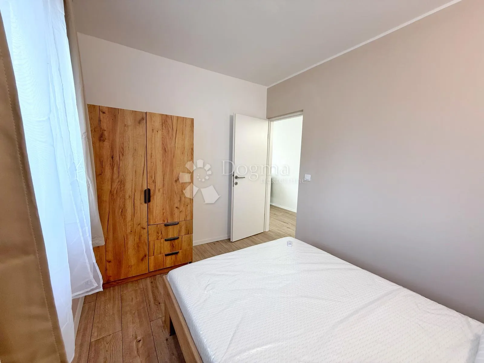 rovinj, top lokacija, renoviran stan blizu plaže - slika 7