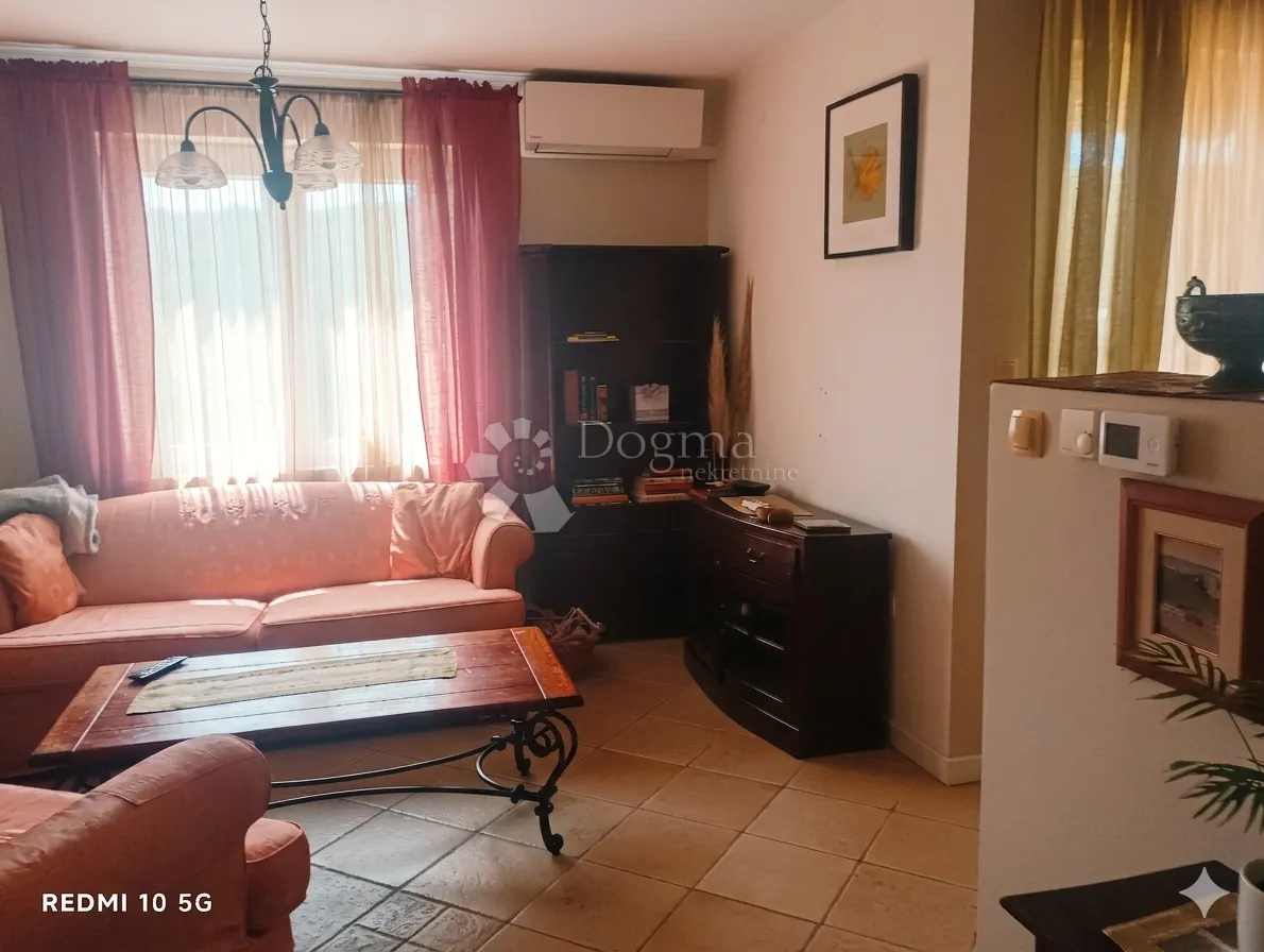 ŠKURINJE - EKSKLUZIVAN 2SB+DB STAN OD 77m2 – UREĐEN S PUNO STILA I LJUBAVI! - Rijeka
