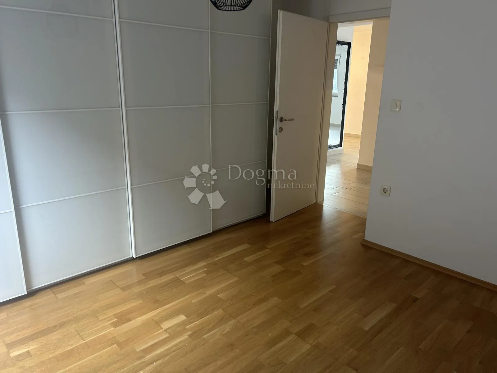 rijeka stan 2s+db 82m2 novogradnja - slika 10