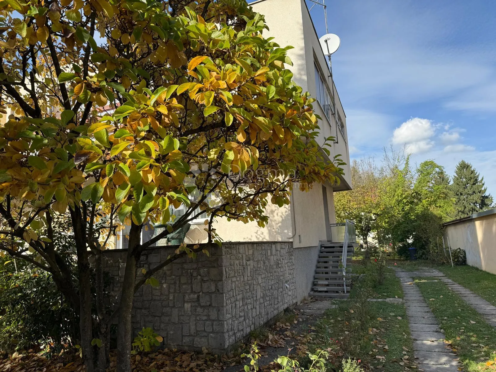 kuća s velikim potencijalom - slika 2