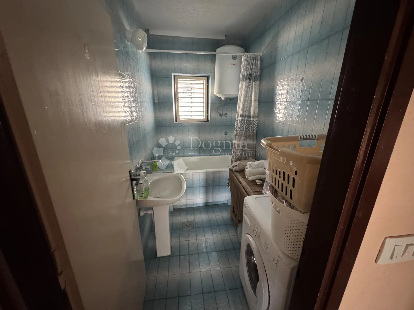 vodice – dvosoban stan 90 m², 500 m od mora - slika 9