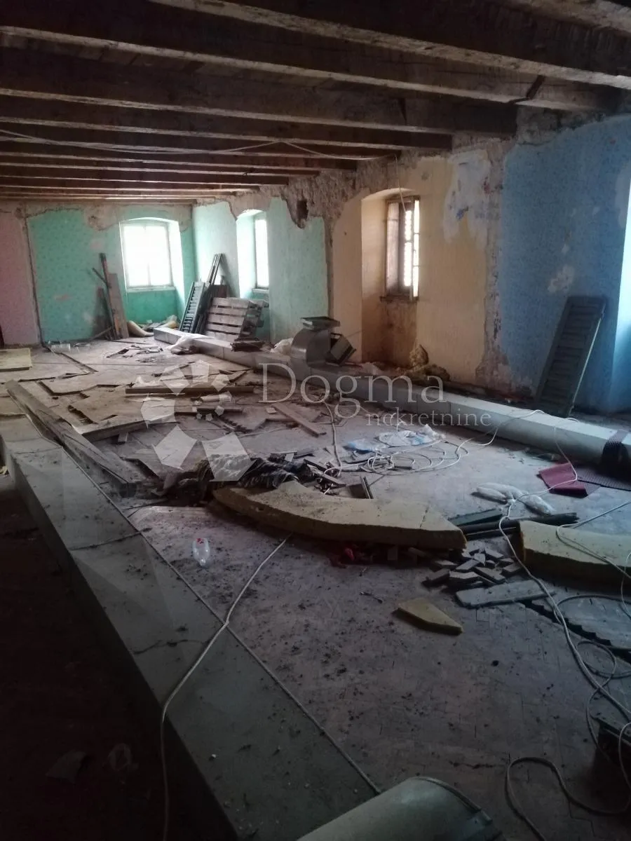vodice - poslovno-stambeni prostor u centru blizu mora - slika 6