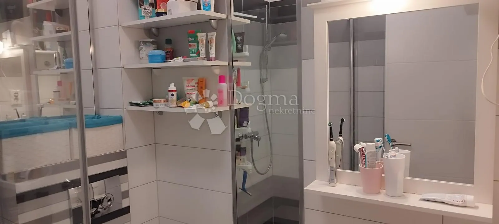njivice apartman 150 m od mora - slika 17