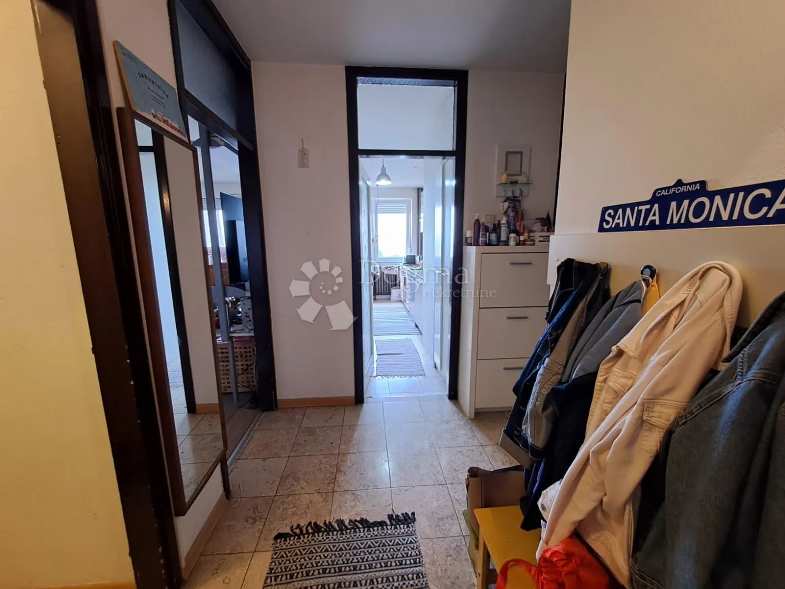 stan na odličnoj poziciji - slika 9