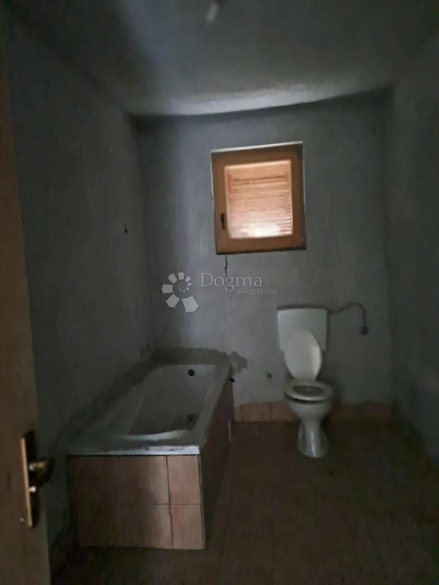 topusko kuća pored toplica - slika 14