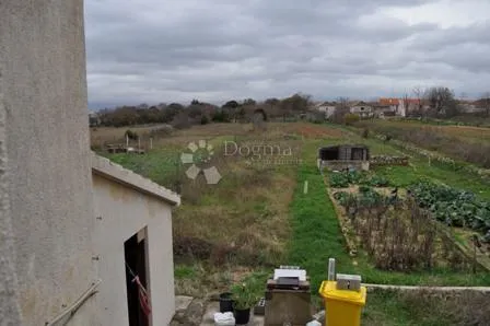 kuća u samom centru u vrsima - slika 2