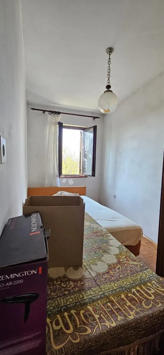kamena kuća i dvije konobe za uređenje po želji - slika 28