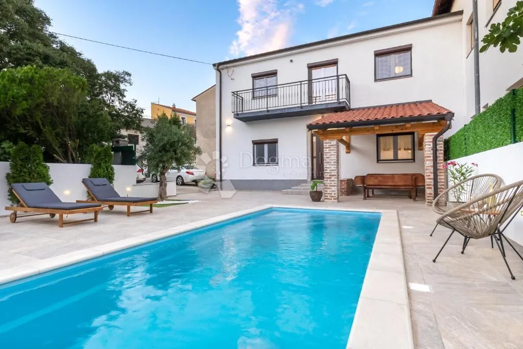 top ponuda – kuća s bazenom, novi vinodolski - slika 2