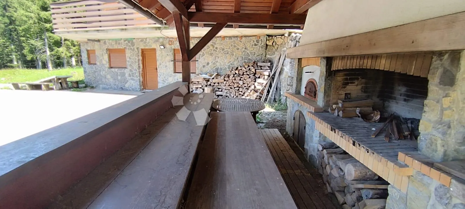 gorski kotar - planinska kuća na 20.000 m2 okućnice - slika 19