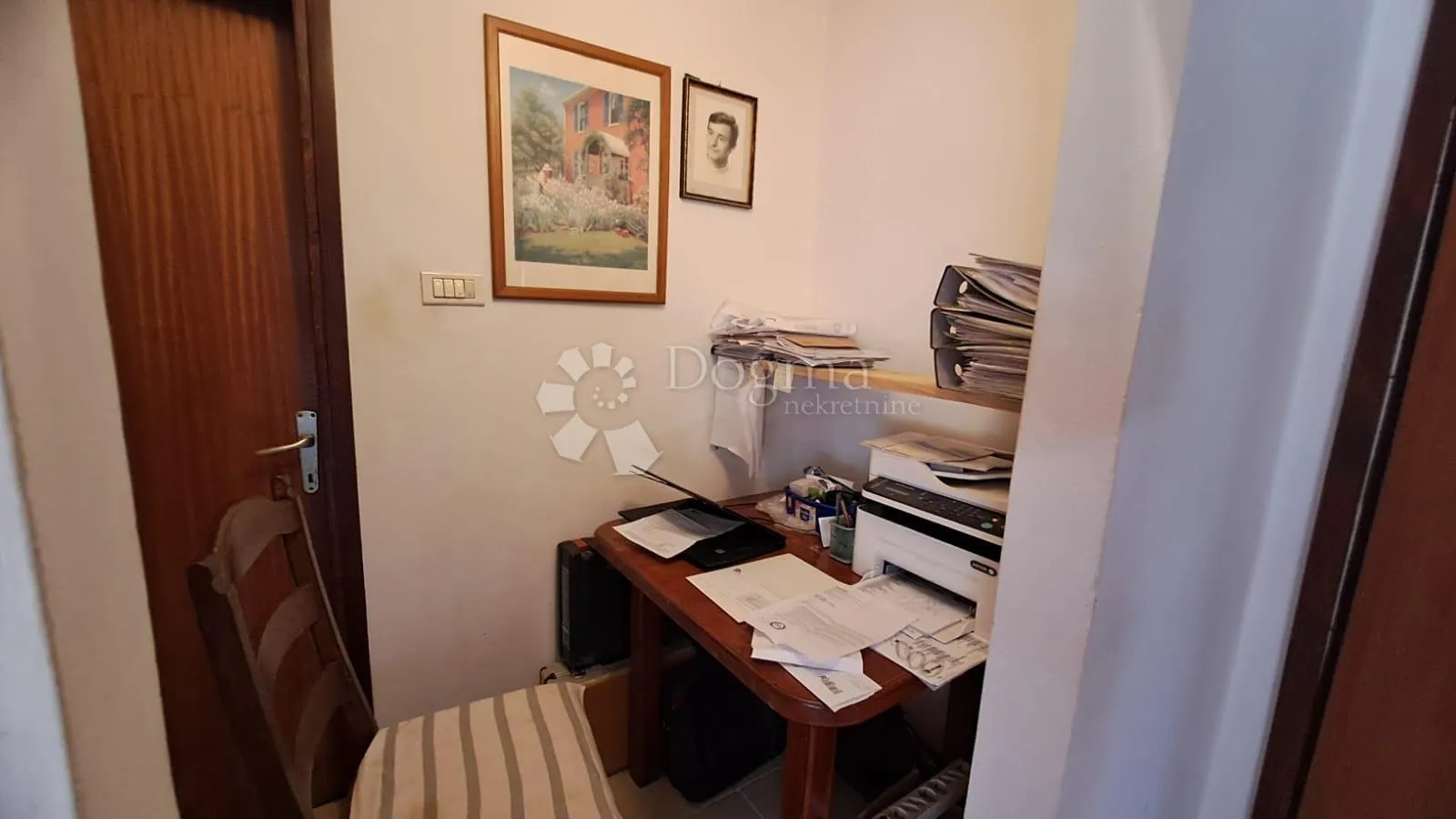 dva stana u kući u okolici novigrada - slika 9