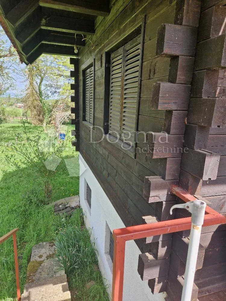 na brijegu kuća mala - slika 11