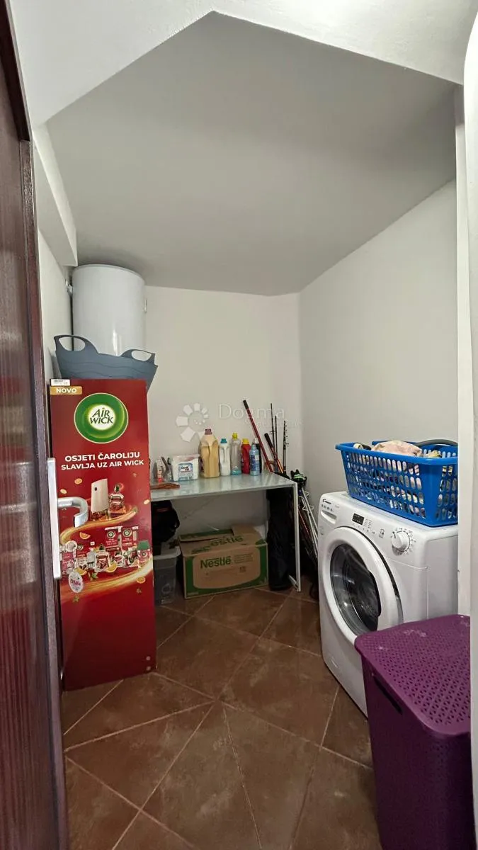 kuća s renoviranim stanom i građevinskim zemljištem, 5 minuta od pazina - slika 22