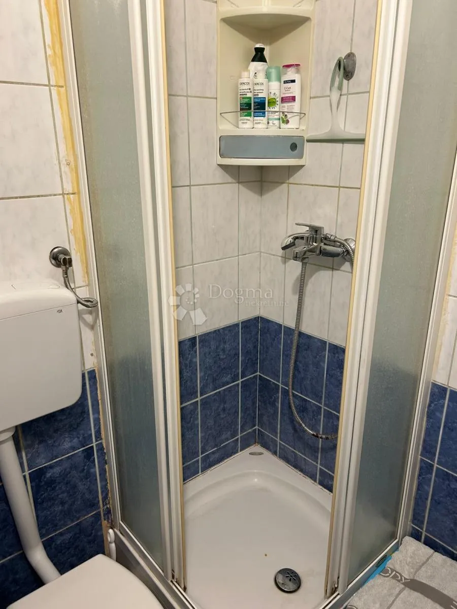 šarmantan stan u kačićevoj - slika 5