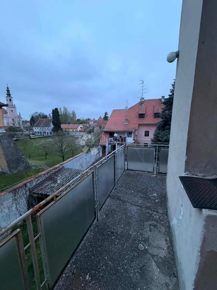 rijetkost u centru varaždina – 153 m² s garažom i potencijalom! - slika 8