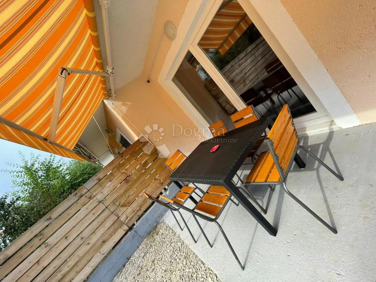 malinska - apartmanska kuća 400 m od mora - slika 2
