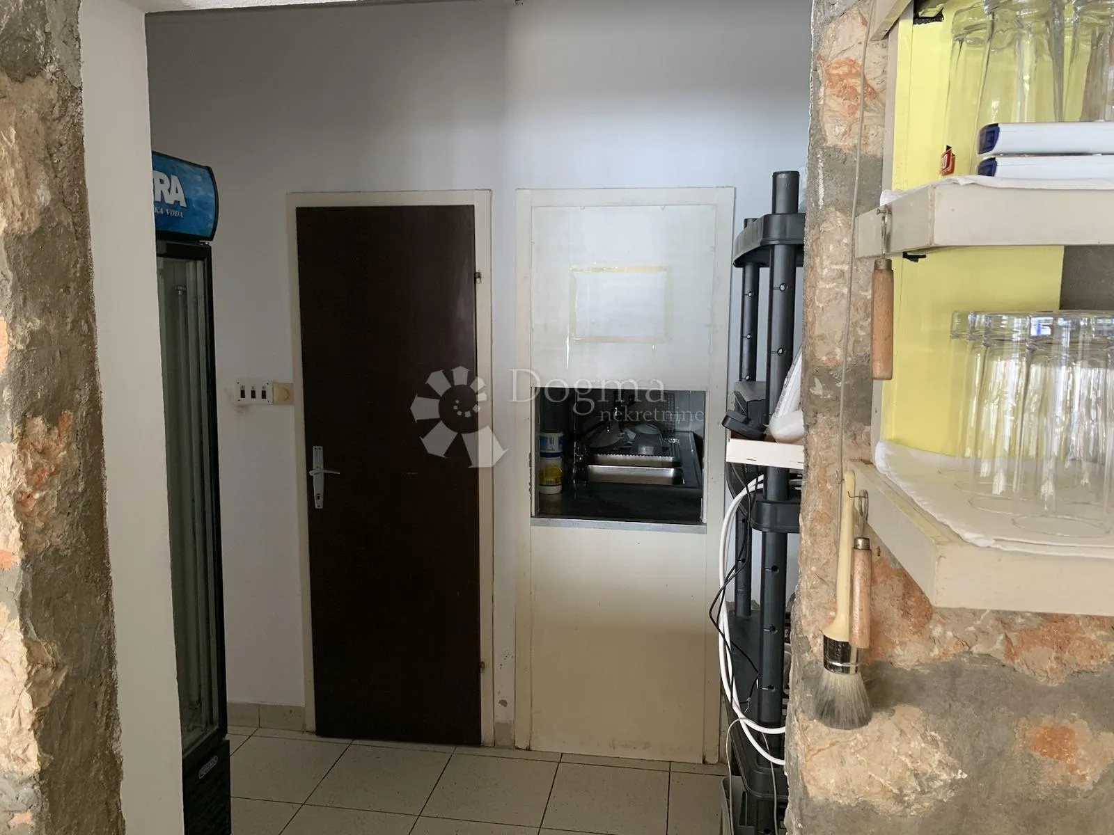 poslovni prostor tisno - slika 15