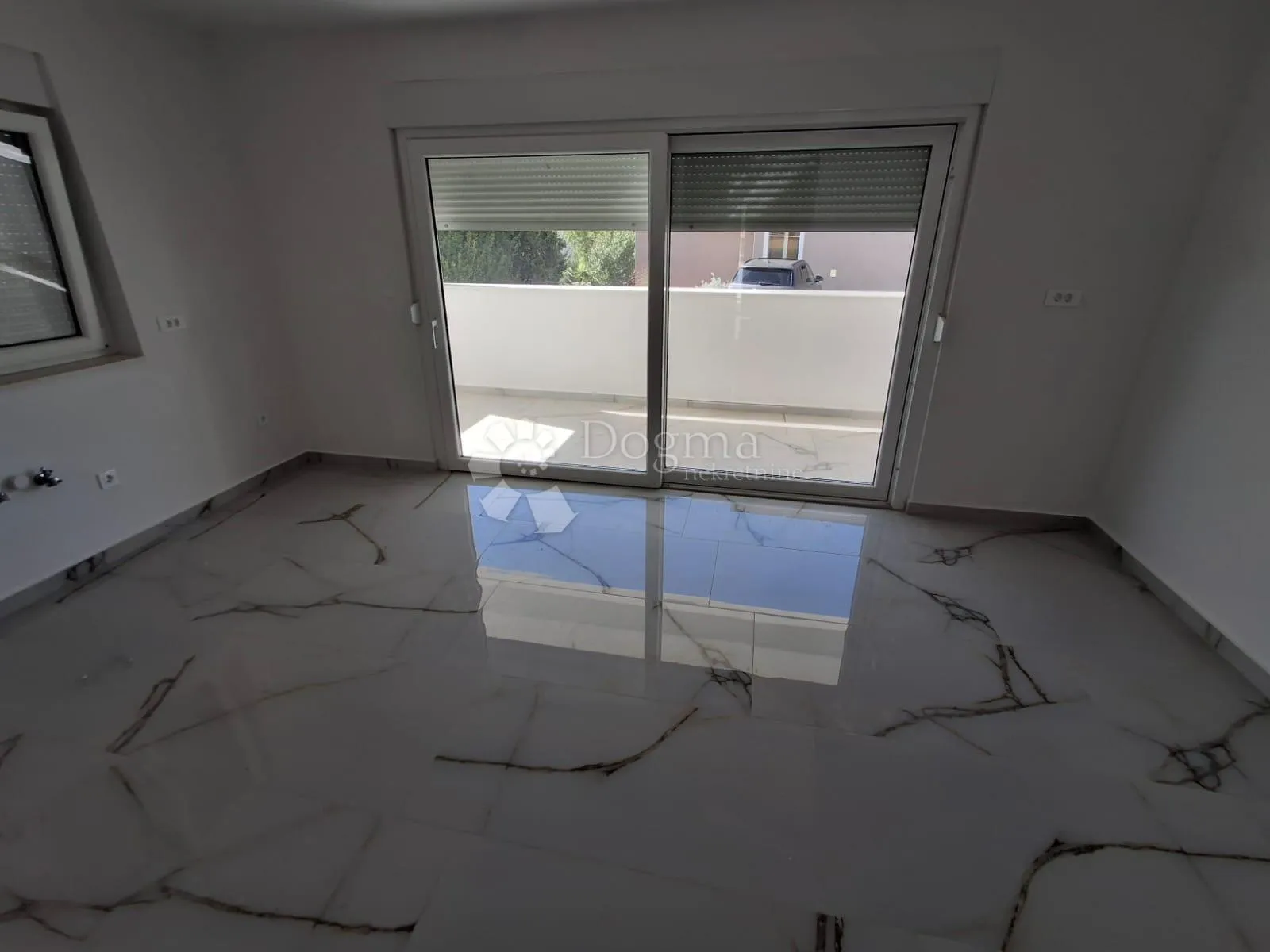dvoetažni apartman u palitu sa prekrasnom krovnom terasom - slika 18
