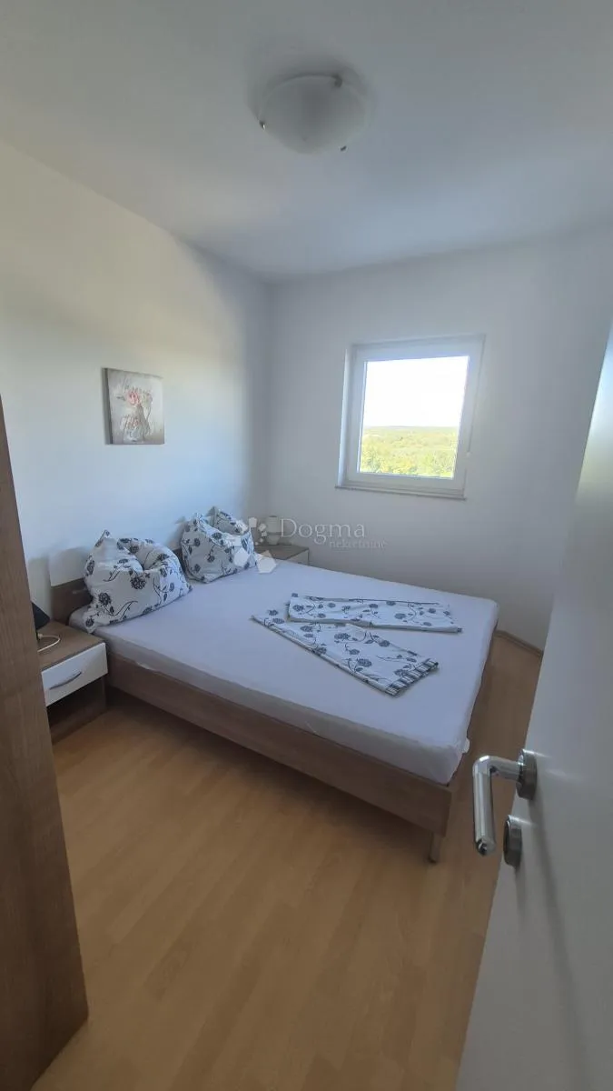 stan 2sb+dn na 2. katu u peroju, površine 76 m2 - slika 11