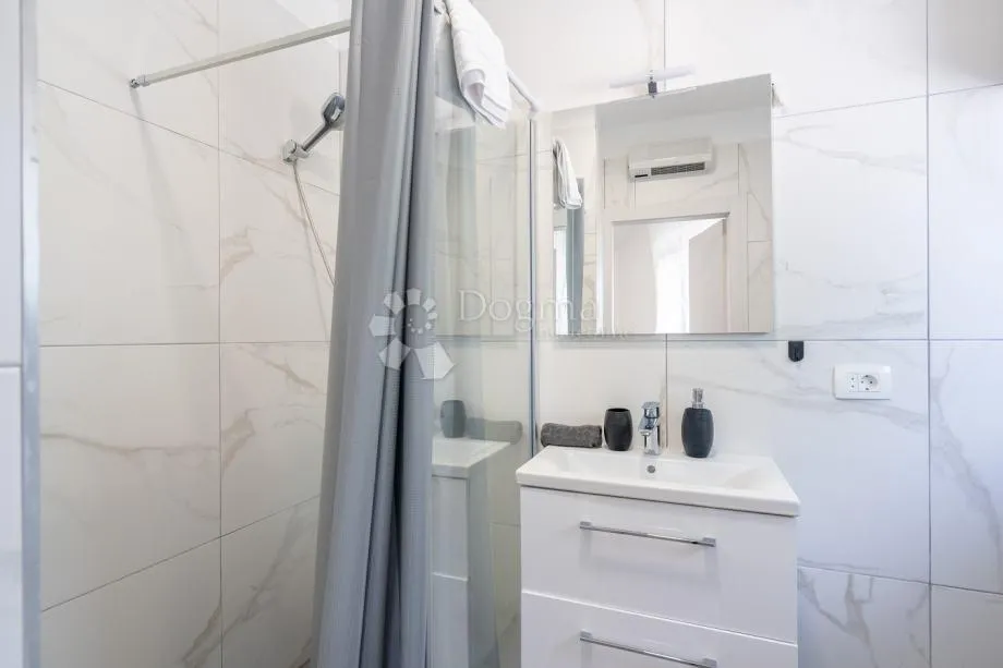 prizemnica s jacuzzijem u istri - 110 m², mirna lokacija barbanštine - slika 11
