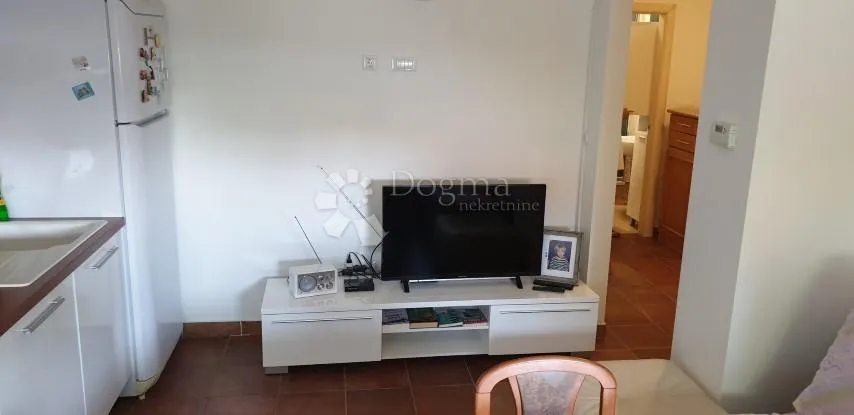srdoči kuća na odličnoj lokaciji - slika 7