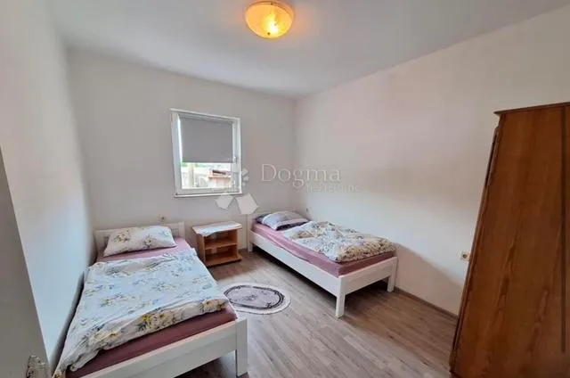 matulji -65m2,2s+db ,balkon blizina centra - slika 8