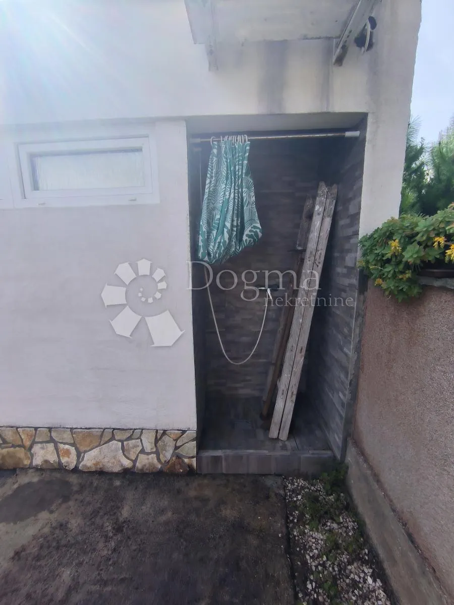 kuća sa 6 apartmana, sabunike-privlaka - slika 15
